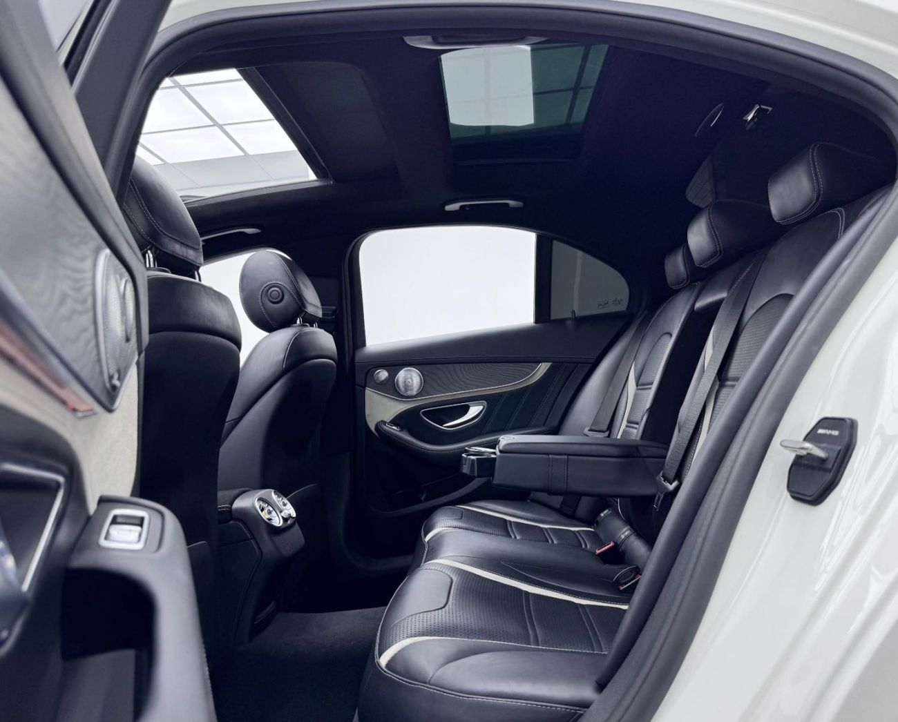 Mercedes-Benz C 63S AMG 2017 Mercedes Benz C 63s AMG, Very Low Km, Excellent Condition, Japanese