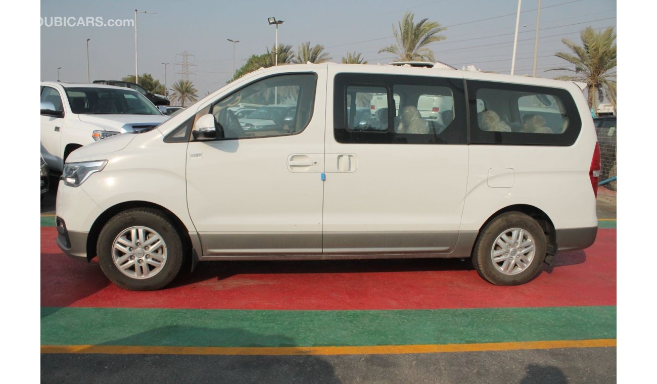 هيونداي H-1 2.4L Gasoline 12 Seats