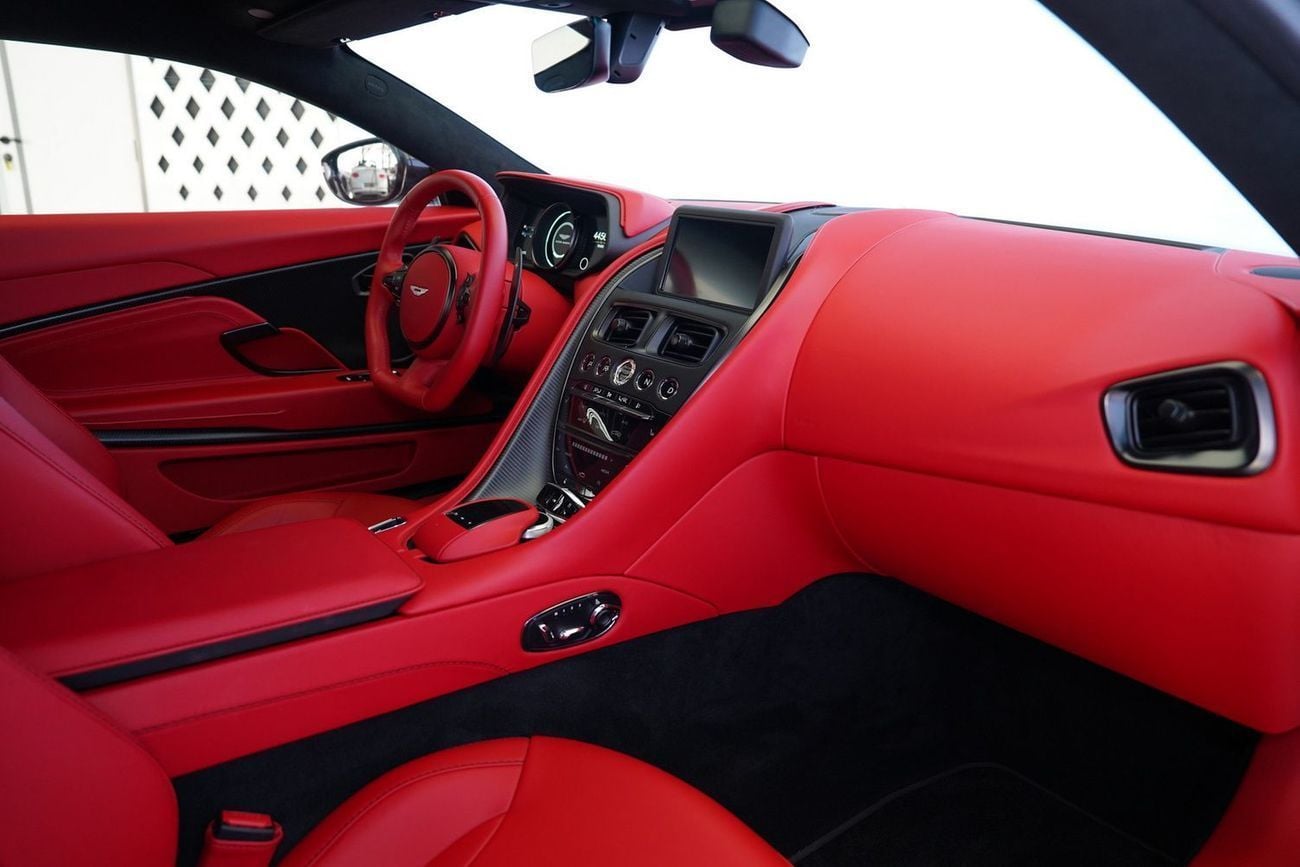 أستون مارتن DB11 AMR 5.2L