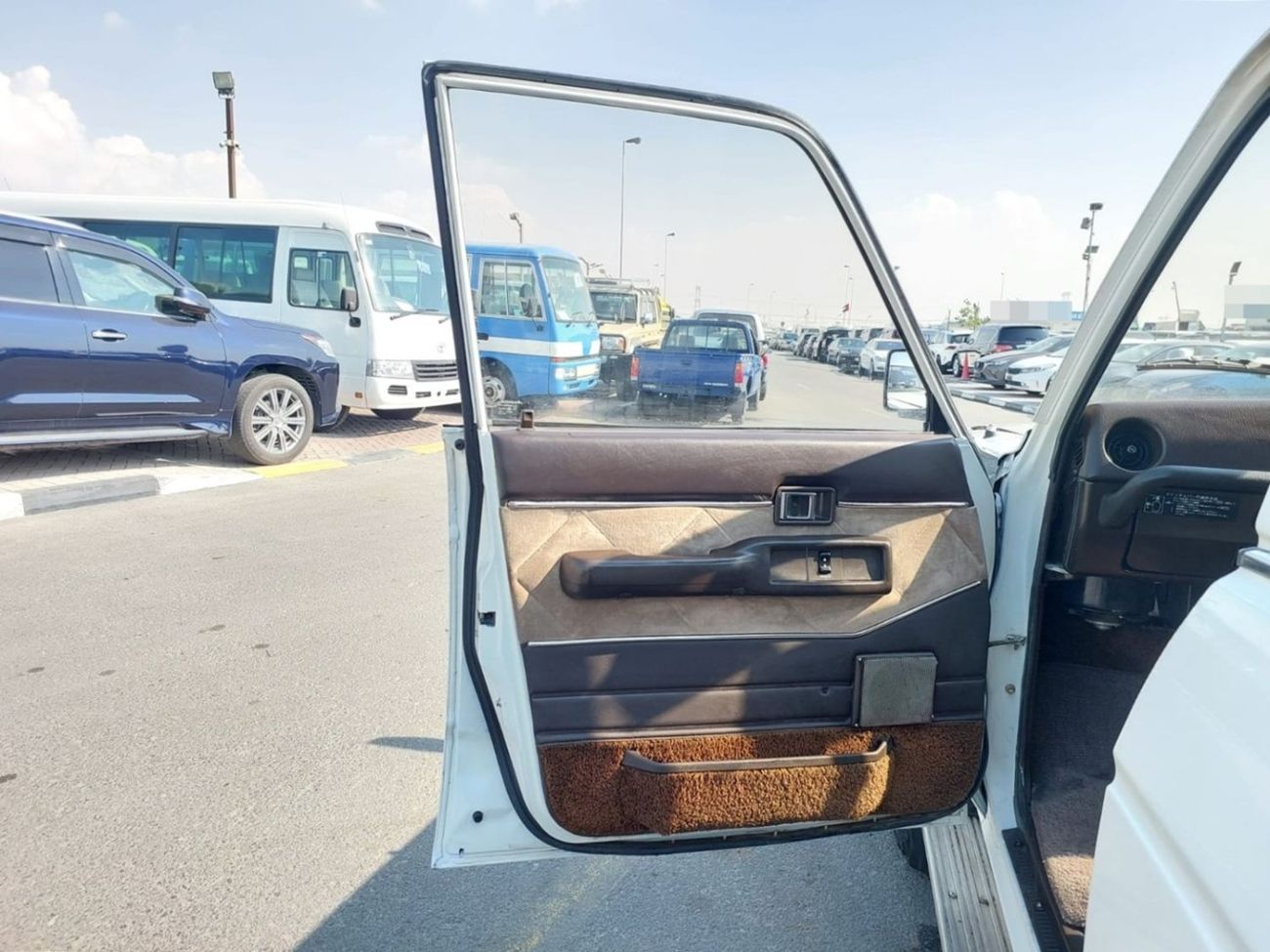 تويوتا لاند كروزر TOYOTA LAND CRUISER SUV RHD 1988 MODEL 4.0 L DIESEL MANUAL(PM10351)