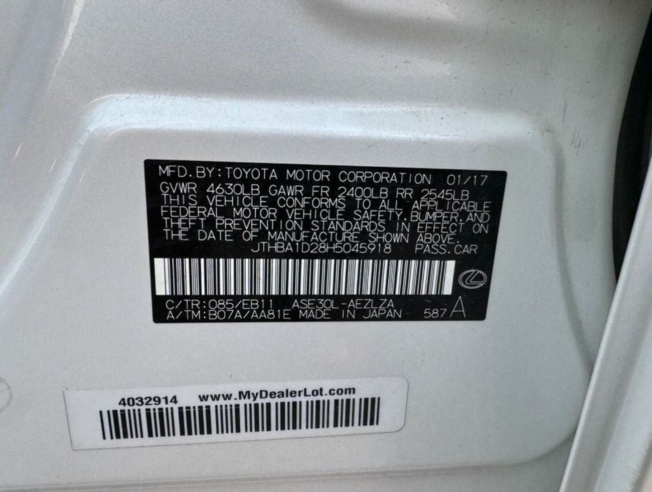 لكزس IS200t 2017 TURBO ENGINE 2.0T V4 NO ACCIDENT USA IMPORTED