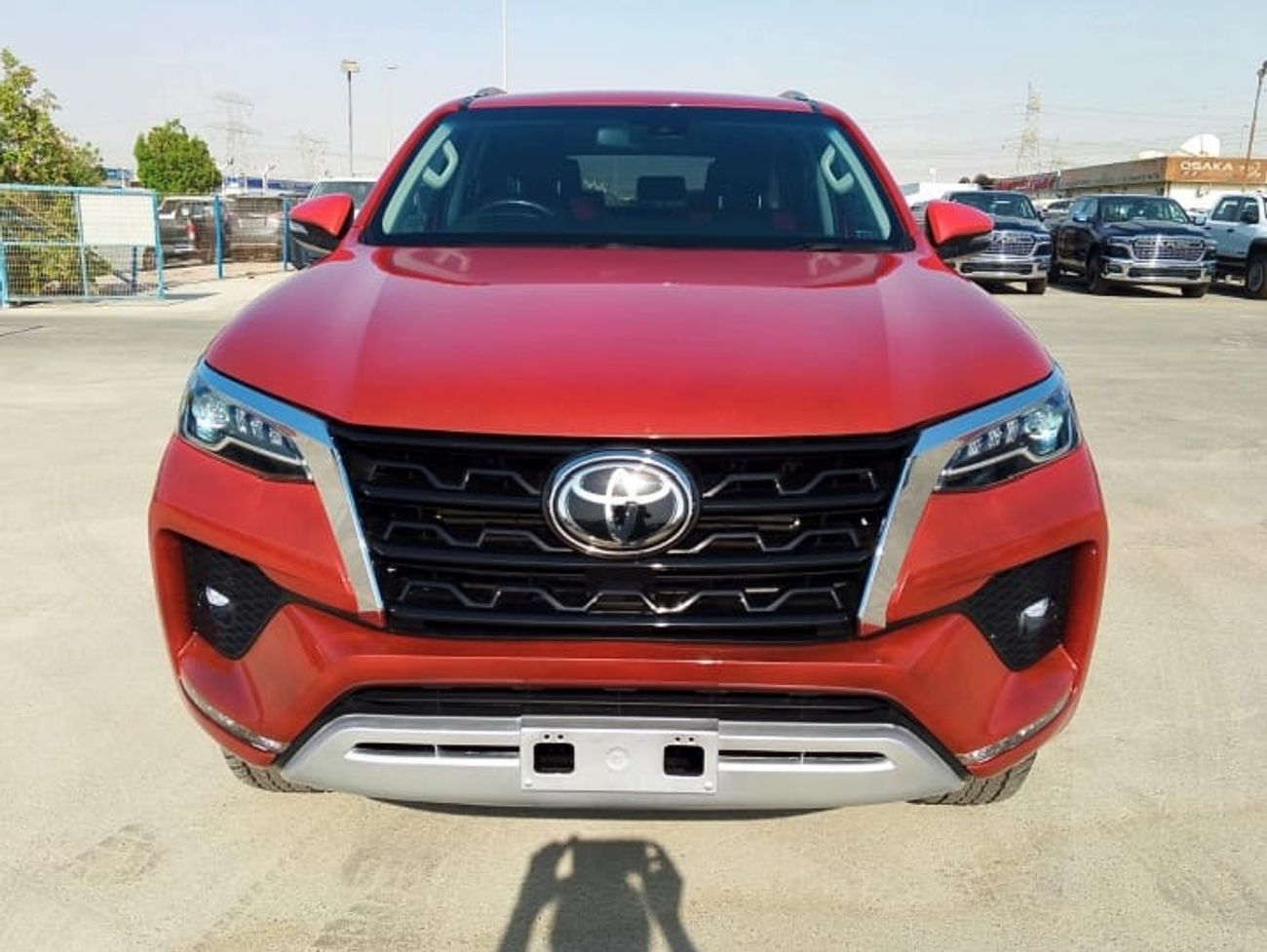 Toyota Fortuner VX-RHD-4WD-2.8L-Automatic-Diesel-7 Seats-5 Doors