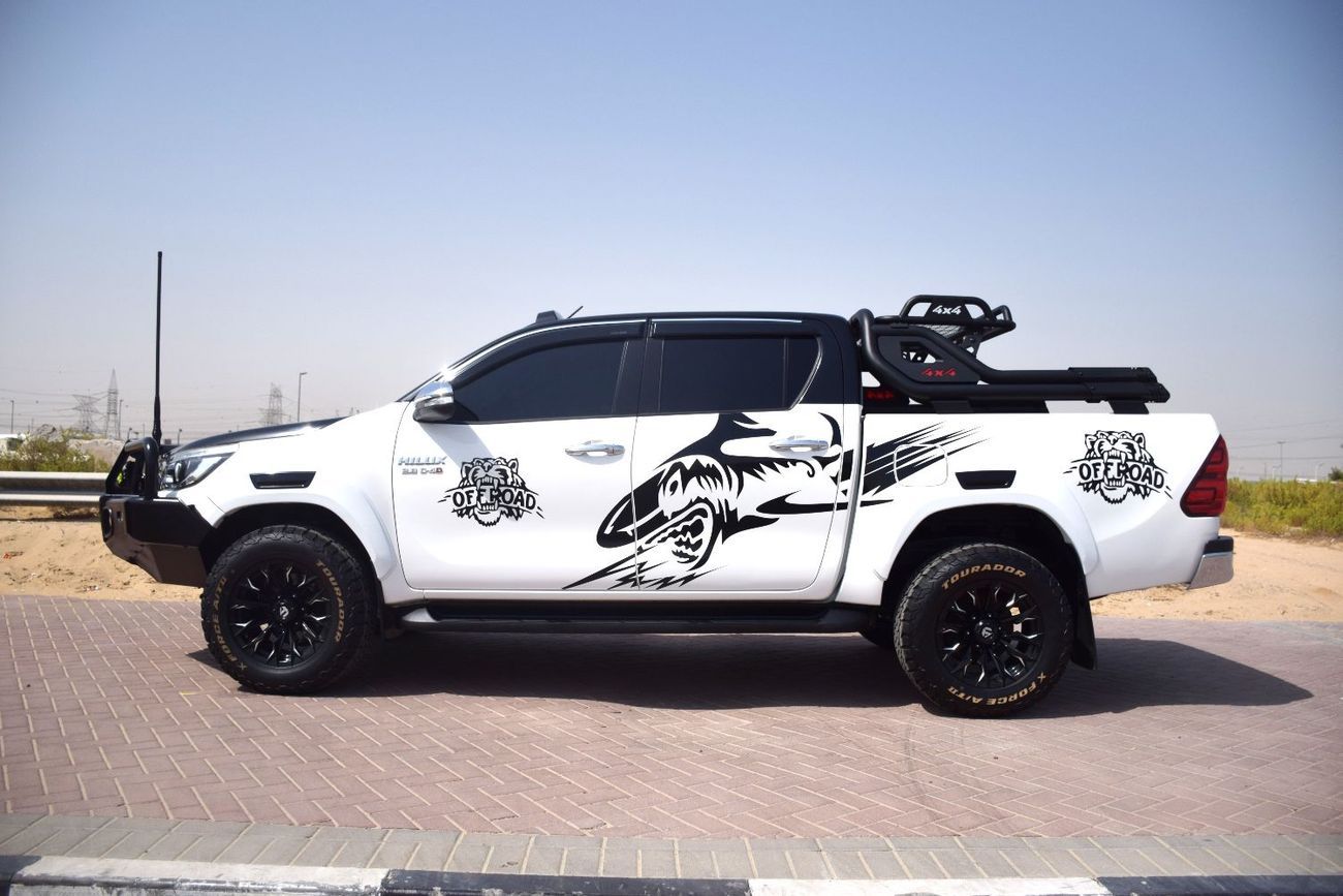 Toyota Hilux S GLX 2.8L 4WD M/T (Right Hand Drive)