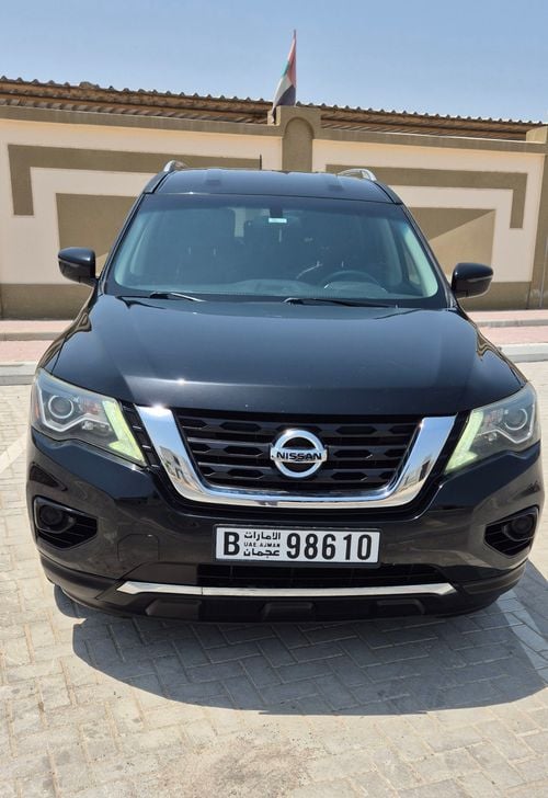 Nissan Pathfinder S