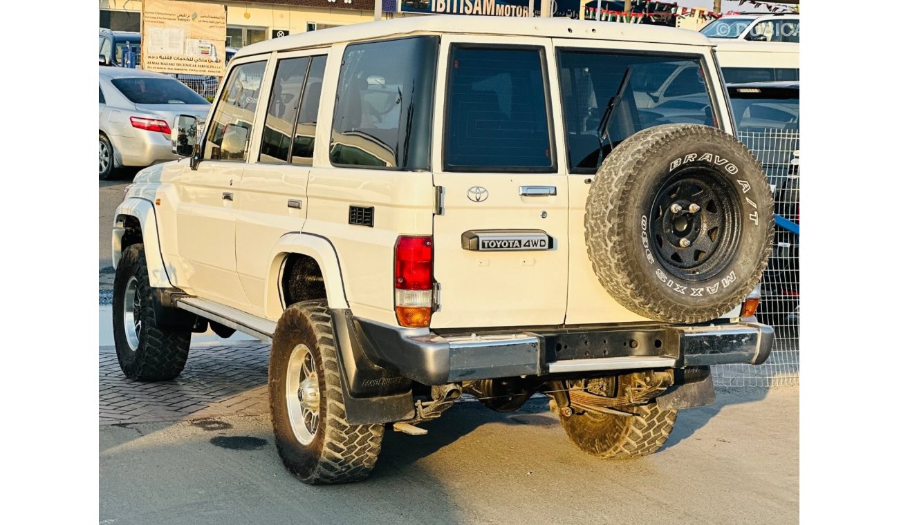 Toyota Land Cruiser Hard Top