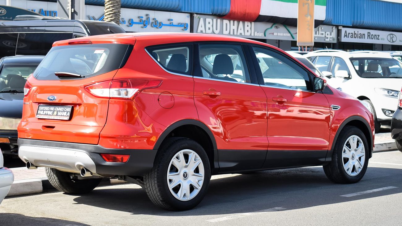 Used Ford Escape 2016 for sale in Dubai 193326