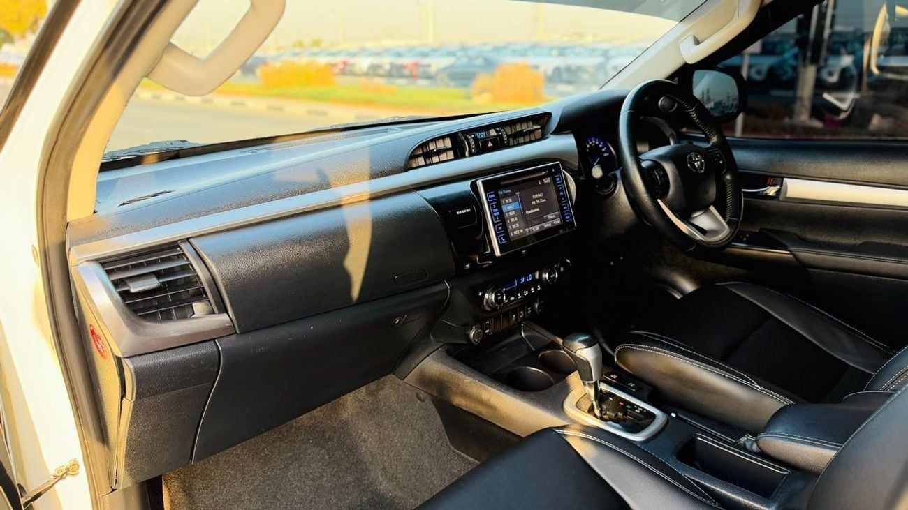 Toyota Hilux 2018 | DOUBLE CABIN | RHD | 2.8L DIESEL ENGINE | AUTOMATIC TRANSMISSION | RHINO ROOF RACK | NUDGE BA