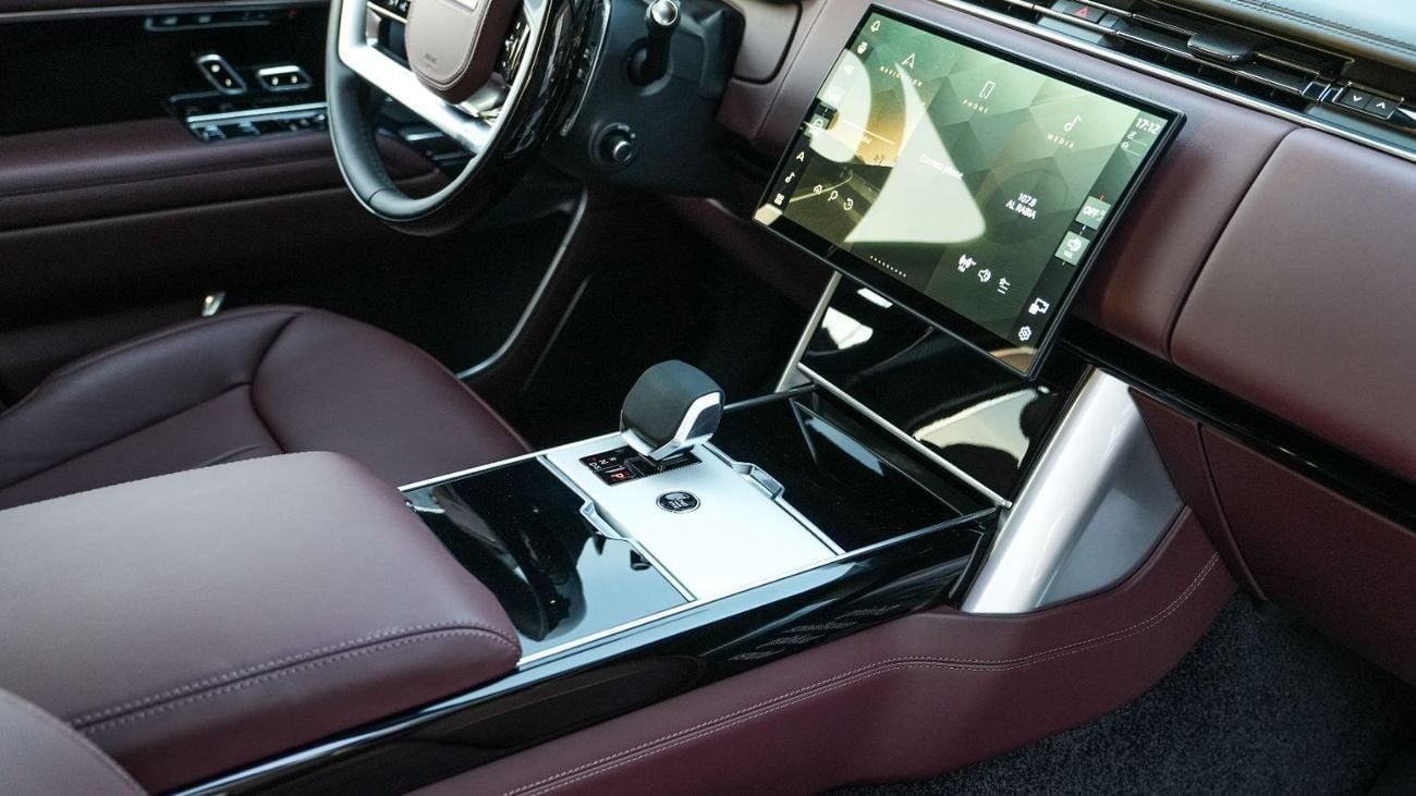 Land Rover Range Rover Autobiography P400 3.0L BLACK 2026 MY Export Only