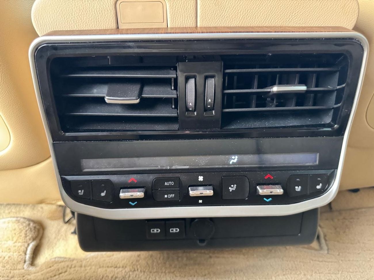 Toyota Land Cruiser GXR