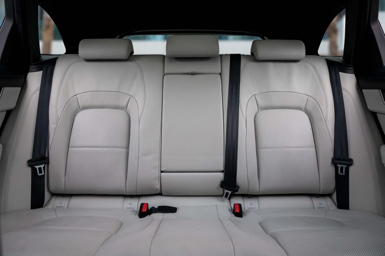 Jaguar F Pace F-Pace  | 2,938 P.M | 0% Downpayment | Perfect Condition!