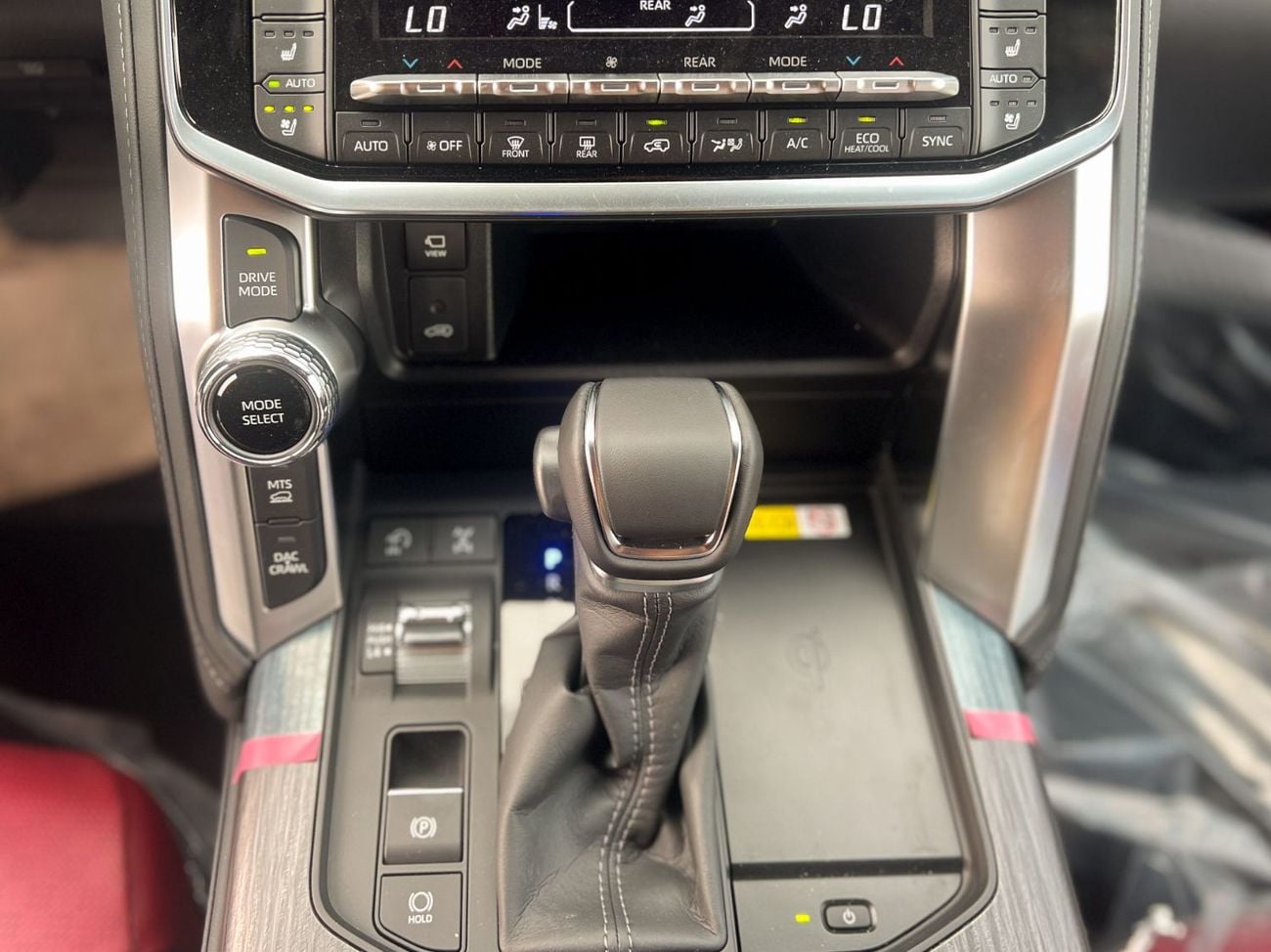 Toyota Land Cruiser VXR LC300 VXR 3.3L DSL - EXPORT ONLY