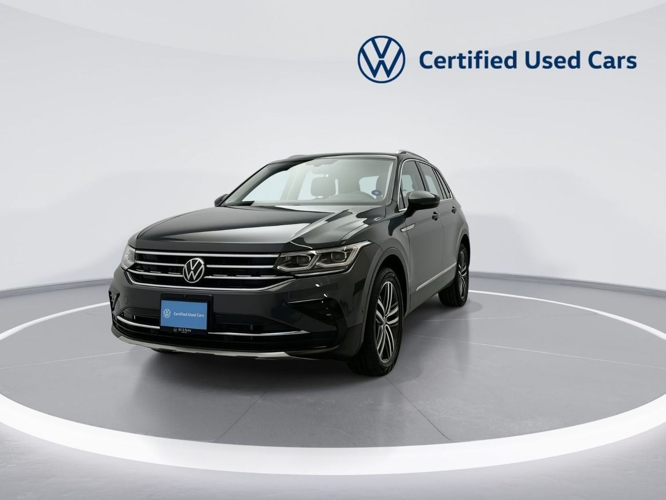 Volkswagen Tiguan Tiguan Elegance (Old Shape) (Ref#43379) / WAS 139,900 AED - NOW 127,900 AED