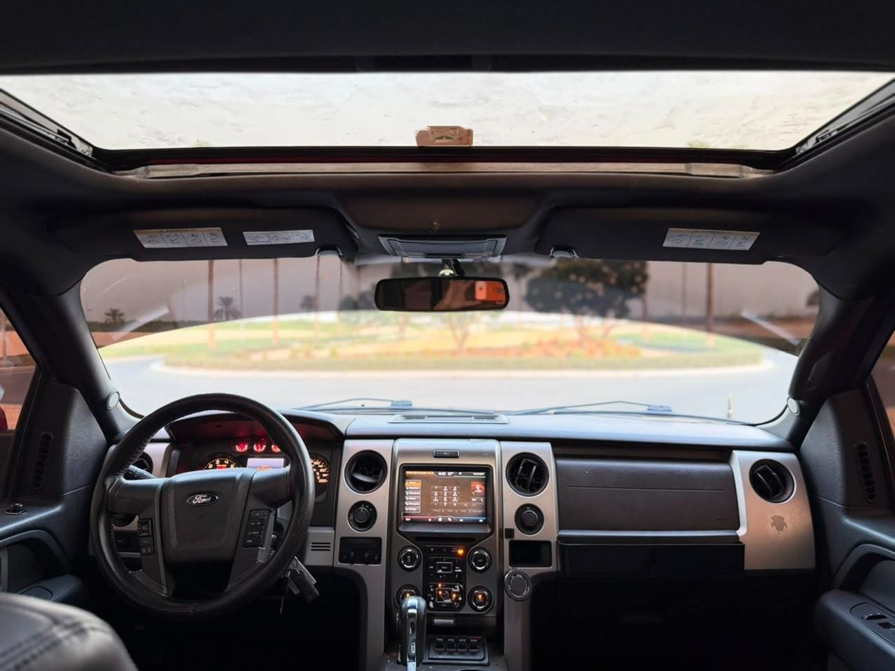 Ford F-150 SVT RAPTOR SUPER CAB