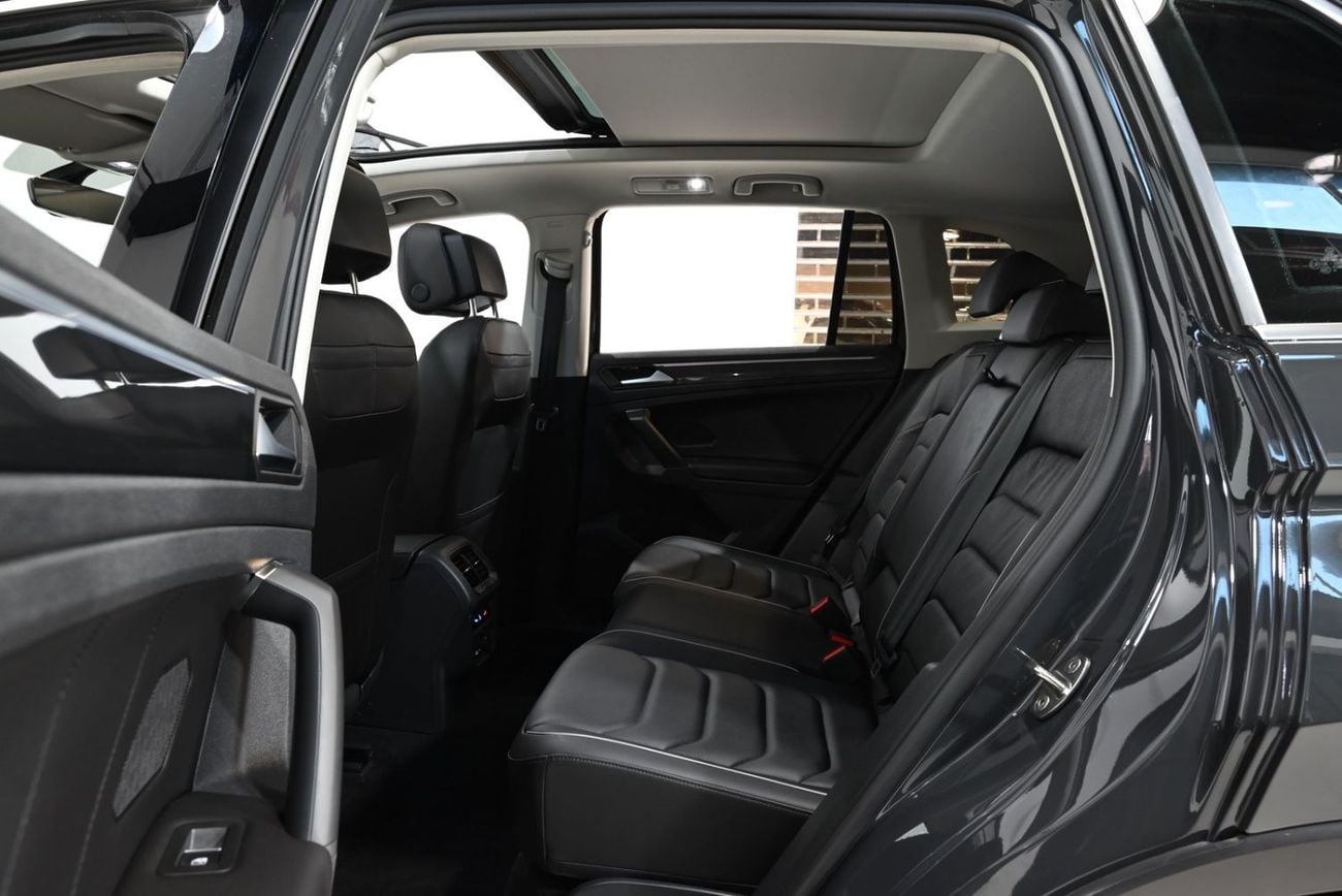 Volkswagen Tiguan Elegance Premium 2023 Volkswagen Tiguan 4Motion Elegance Premium, VW Service History, 1 Year Warranty, GCC