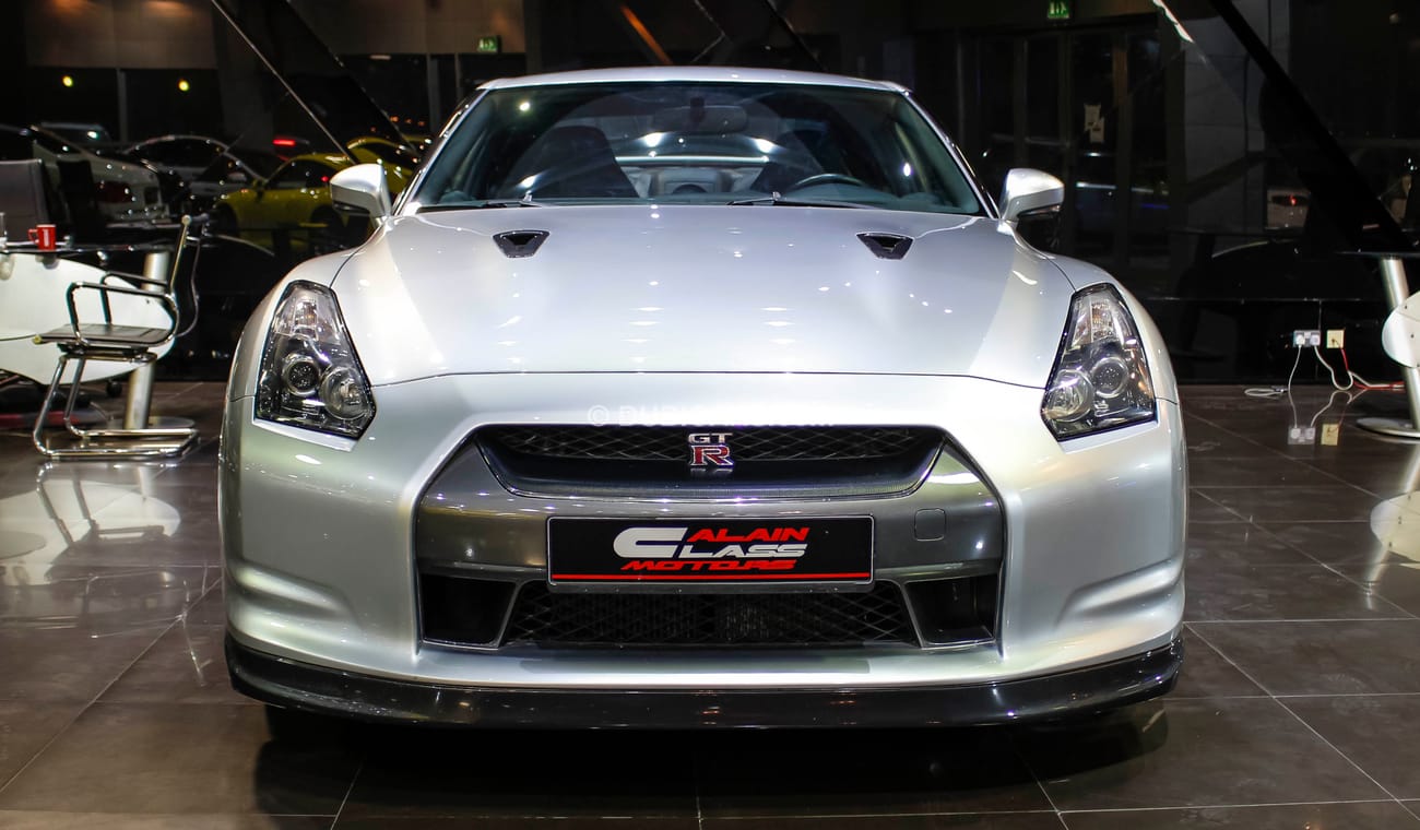 نيسان جي تي ار