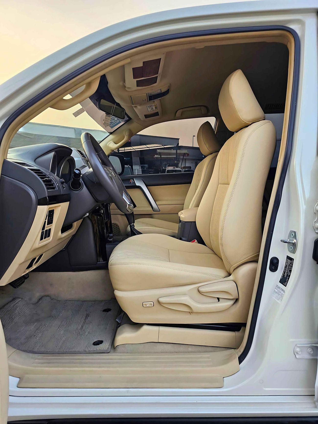 Toyota Prado GXR V6/ GCC/ LEATHER/ DVD+CAMERA/ ORG KMS/ ORG PAINT/ SPARE UP/ 1309 MONTHLY/ LOT# 96226