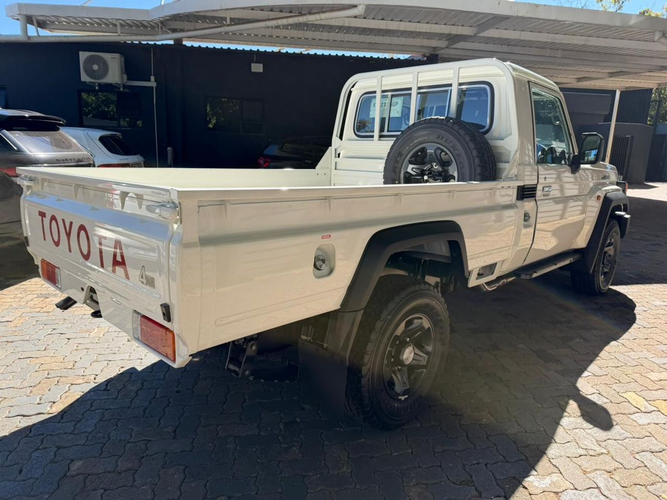 Toyota Land Cruiser Pickup 70 RHD 2025 TOYOTA LC 79 SC 4.2D MT BRAND NEW 0KM