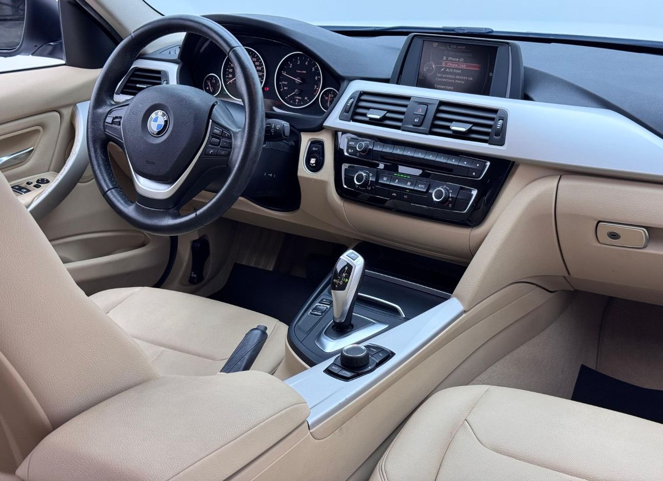 BMW 318i Std 1.5L 2017 BMW 318i, Full Agency Service History, Low km, Excellent Condition, GCC