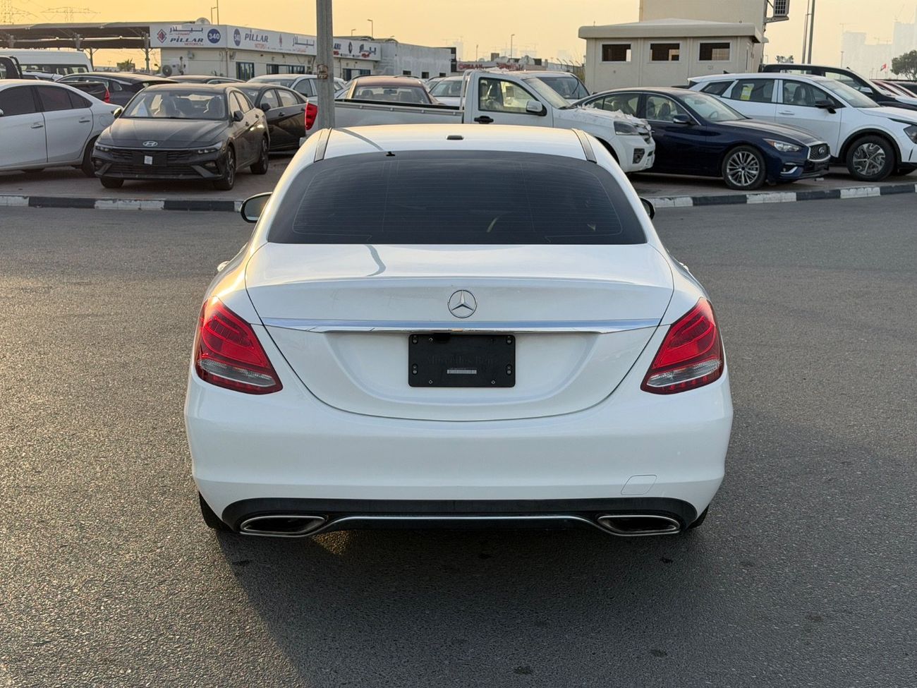 Mercedes-Benz C 300 Luxury 2.0L 2018 MERCEDES BENZ C300 FULL OPTIONS IMPORTED FROM USA