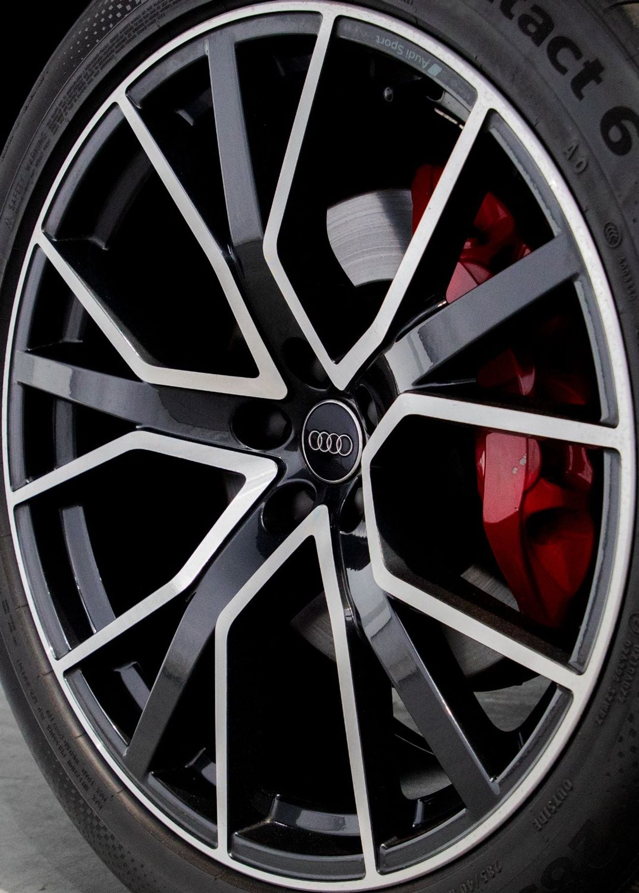 Audi Q8 55 TFSI S-LINE