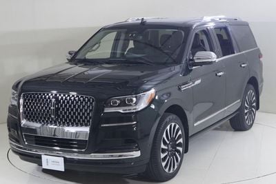 Lincoln Navigator PRESIDENTIAL /N1923 / AL TAYER MOTORS / AL QOUZ SHOWROOM