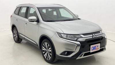 ميتسوبيشي آوتلاندر GLX MID LINE 2.4 | بدون دفعة مقدمة | اختبار القيادة في المنزل