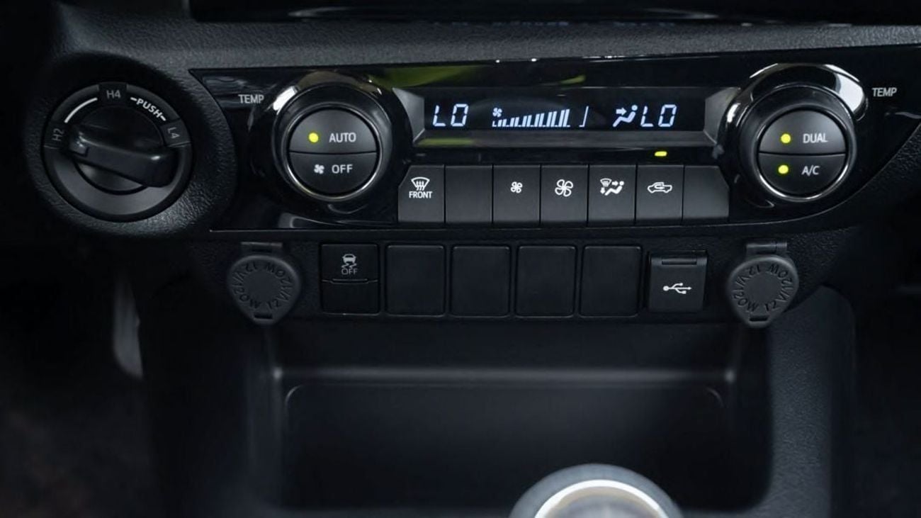 Toyota Hilux SR 2.7L