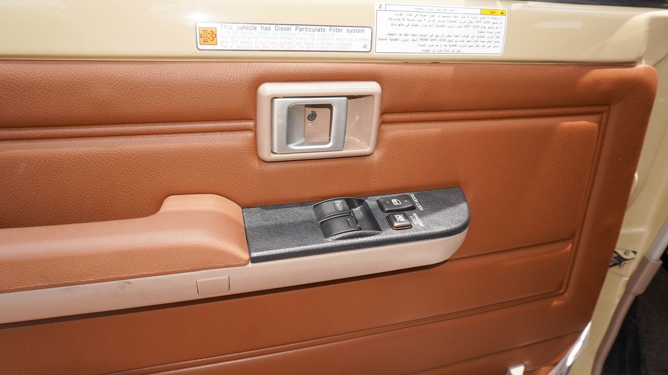 Toyota Land Cruiser 70 LX 2.8L DIESEL A/T