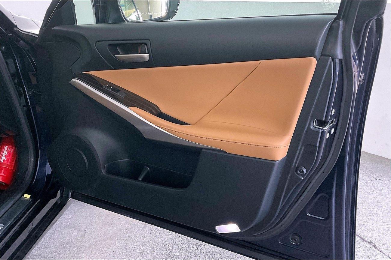 Lexus IS350 Platinum | Guaranteed Warranty | 0 Down Payment