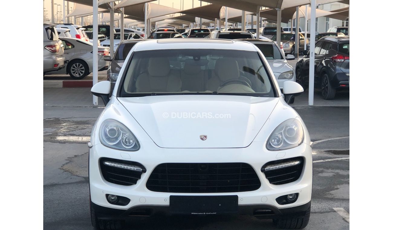 بورش كايان بورش كايين تيربو موديل 2011 خليجي فل مواصفات فتحه سقف وكراسي جلد ومثبت سرعه وتحكم كهربي كامل ونظام ص