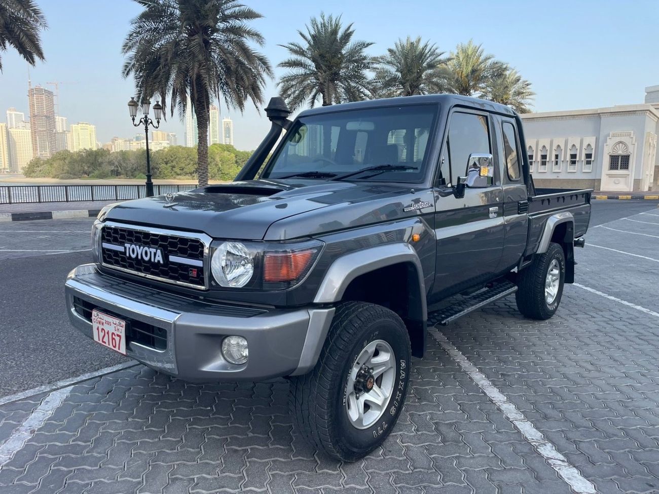 Toyota Land Cruiser Pick Up Extra Cab export from Australia