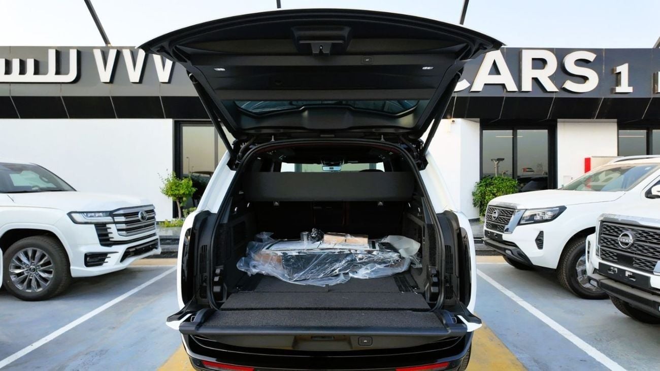 لاند روفر رينج روفر Autobiography P530 | Pearl White | Black Roof | Burgundy Interior | Shadow Exterior Package | GCC Sp