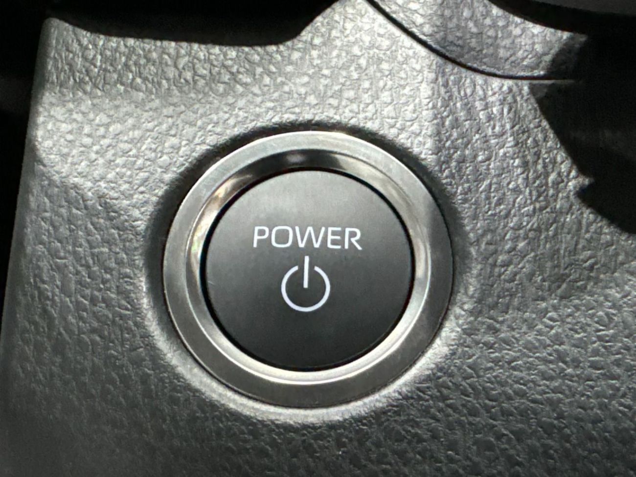 Toyota Camry 2.5L Lumiere  HEV , Leather seat, Panoramic Roof Full option 2026 Saudi Specs