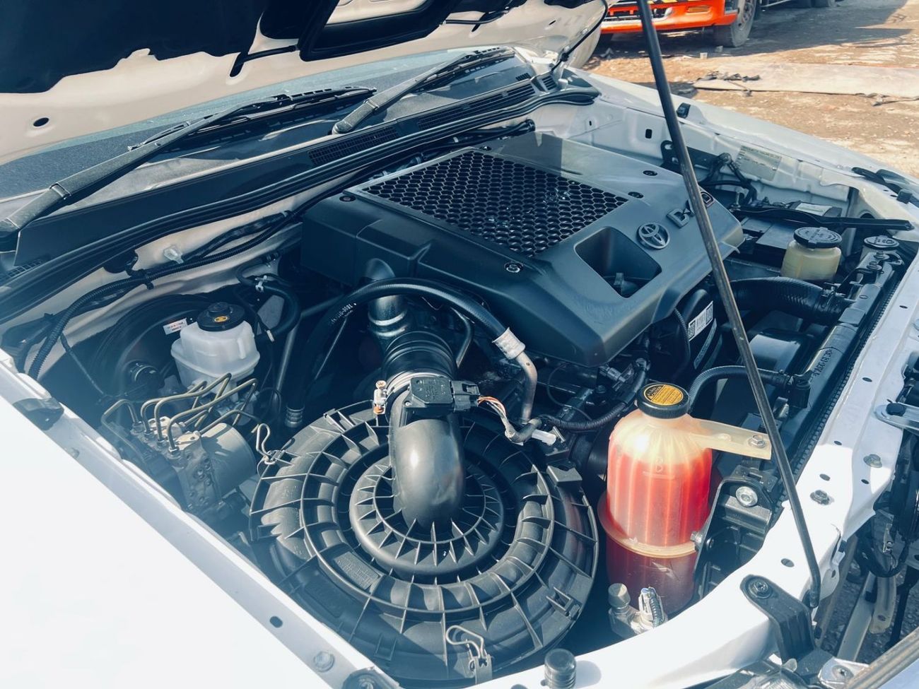 Toyota Hilux DIESEL 3.0 LITER ,AUTOMATIC RIGHT HAND DRIVE