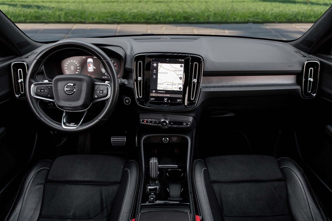 Volvo XC40 R DESIGN | 1,860 P.M  | 0% Downpayment | Agency Maintained!