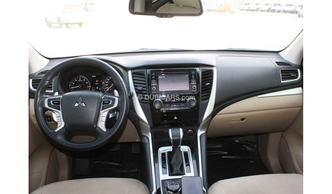 Mitsubishi Montero Mitsubishi Montero sport 2019 gray GCC excellent condition without accident