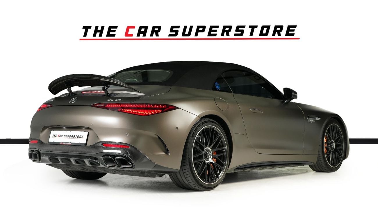 مرسيدس بنز SL 63 AMG 4 MATIC Plus-Low Mileage-Exclusive Color-AMG Driver Performance Pack