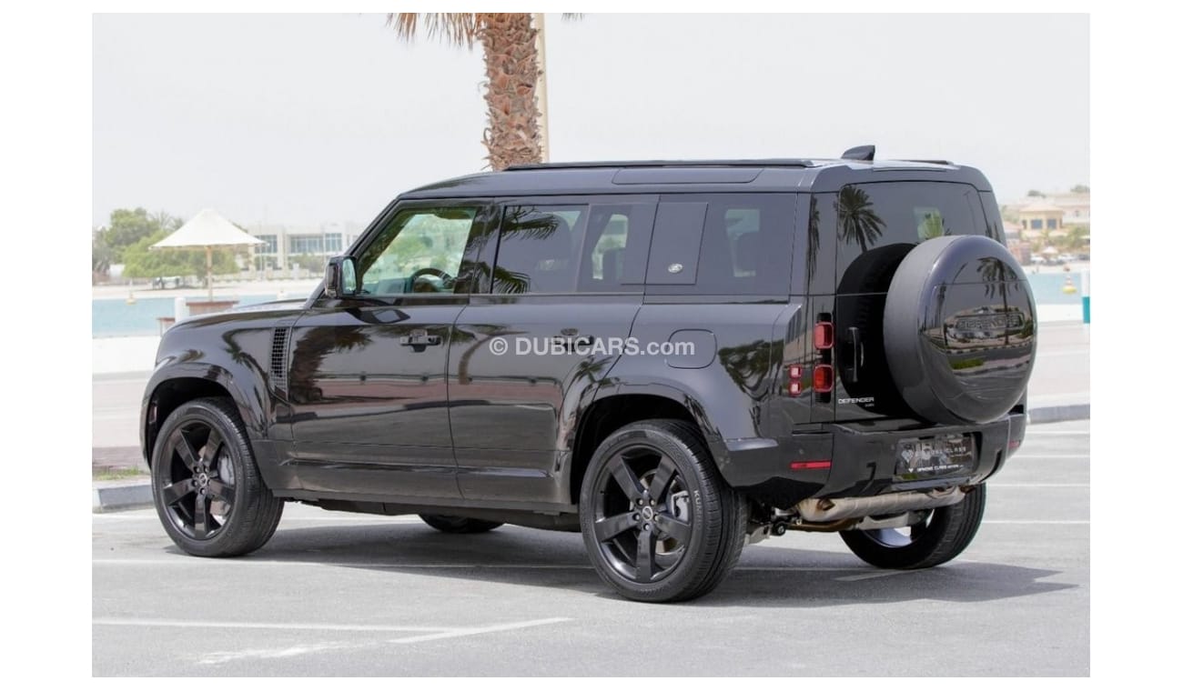 Land Rover Defender 110 XS EDITION P400 Land Rover Defender 110 X Dynamic XS P400e  European Spec Fridge Console Wireles