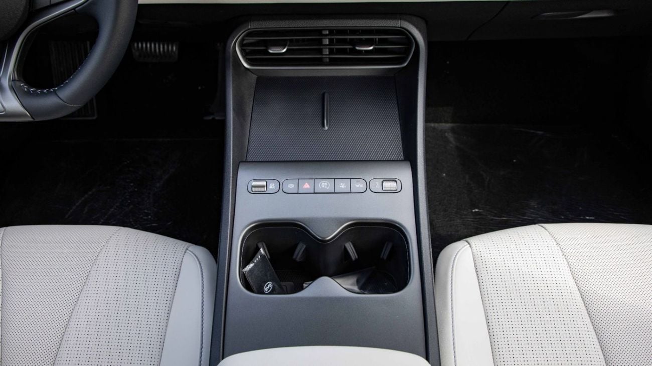 بي واي دي سيل 05 DM-i 128KM LUXURY EDITION | 2025 | For Local Registration +10%