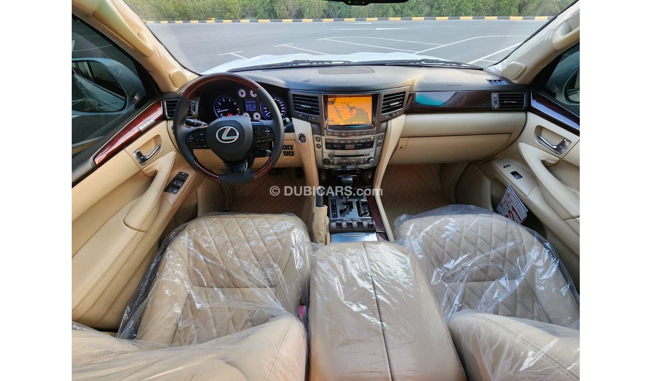 Lexus LX 570 facelifted