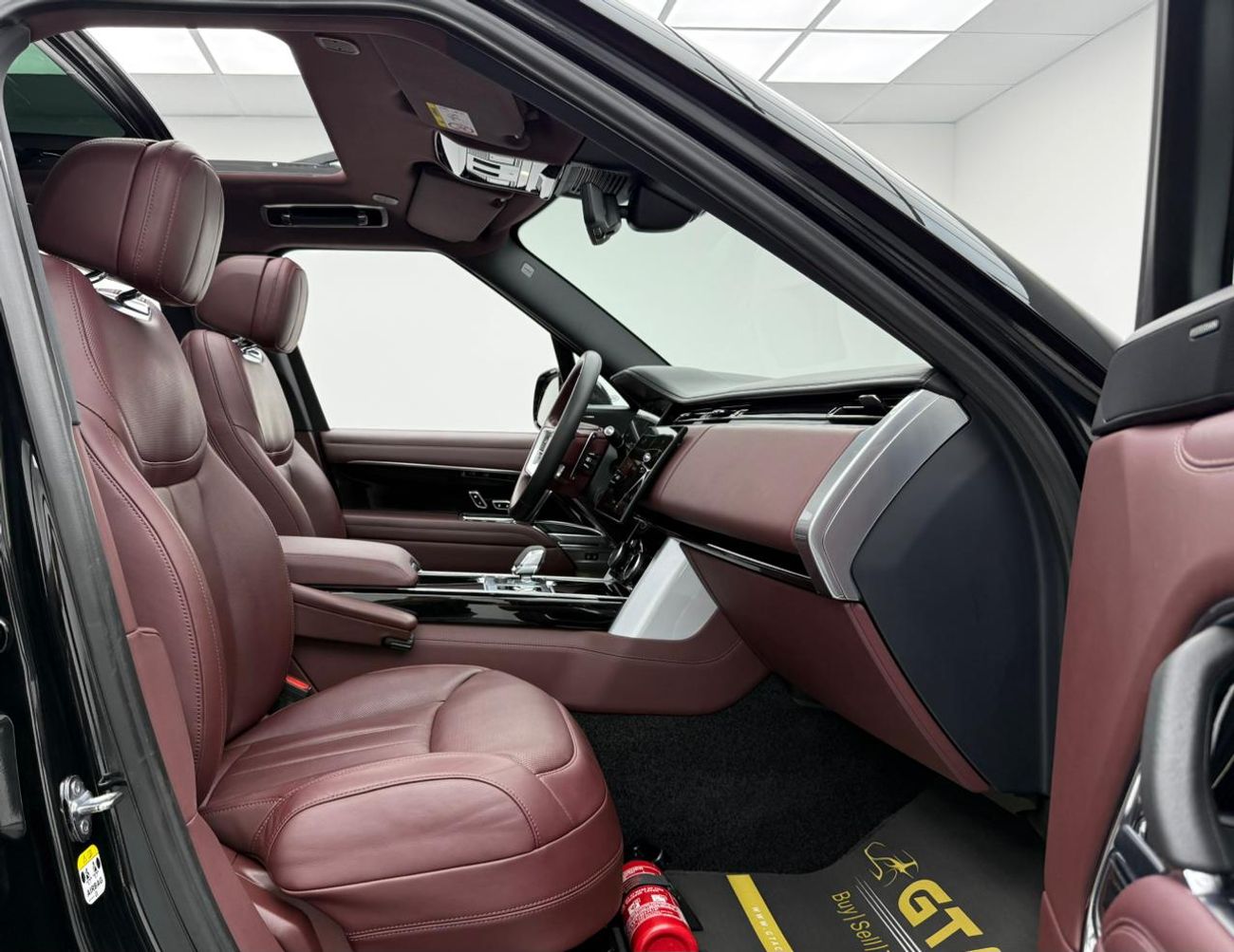 Land Rover Range Rover HSE P400 3.0L 2023 Range Rover P400 HSE V6, 2028 RR Warranty, Full RR Service History, Excellent Con