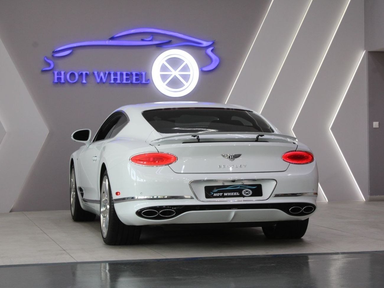 بنتلي كونتيننتال جي تي 4.0T V8