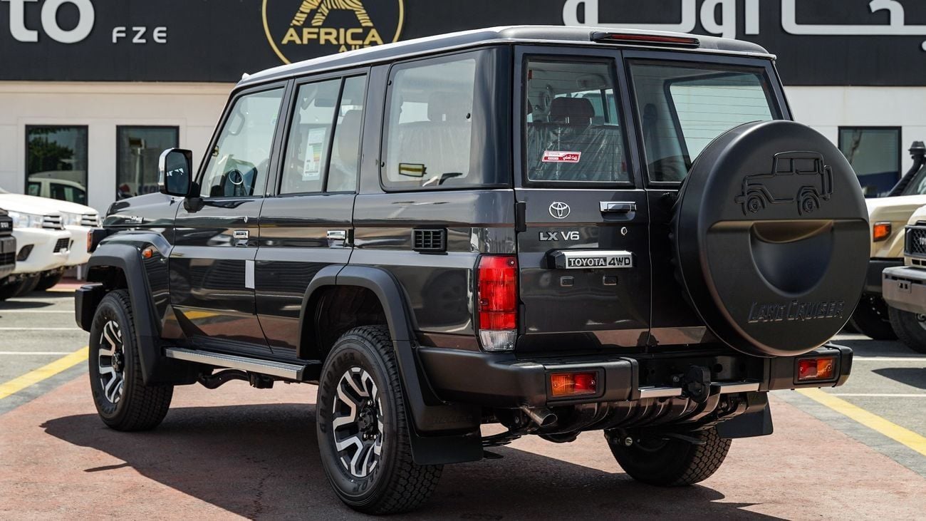 Toyota Land Cruiser LC76 4.0 PETROL AT 2026 FULL