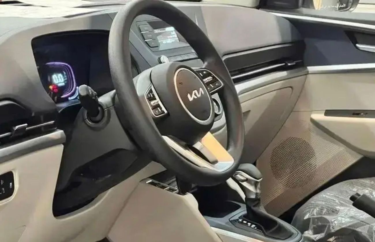 كيا كارينس NEW 2023 KIA CARENS 1.5L PETROL CVT AUTOMATIV ZERO KM