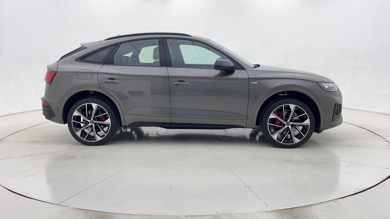 Audi Q5 45 TFSI Quattro S Line 2.0L (252 HP) 2025 S LINE | AED 2927/Month | 0 DP | 30 Day Return | Warranty