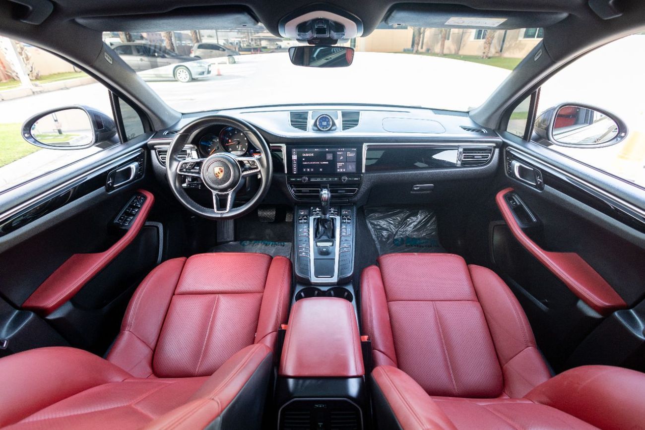 Porsche Macan Std 2.0L (252 HP)