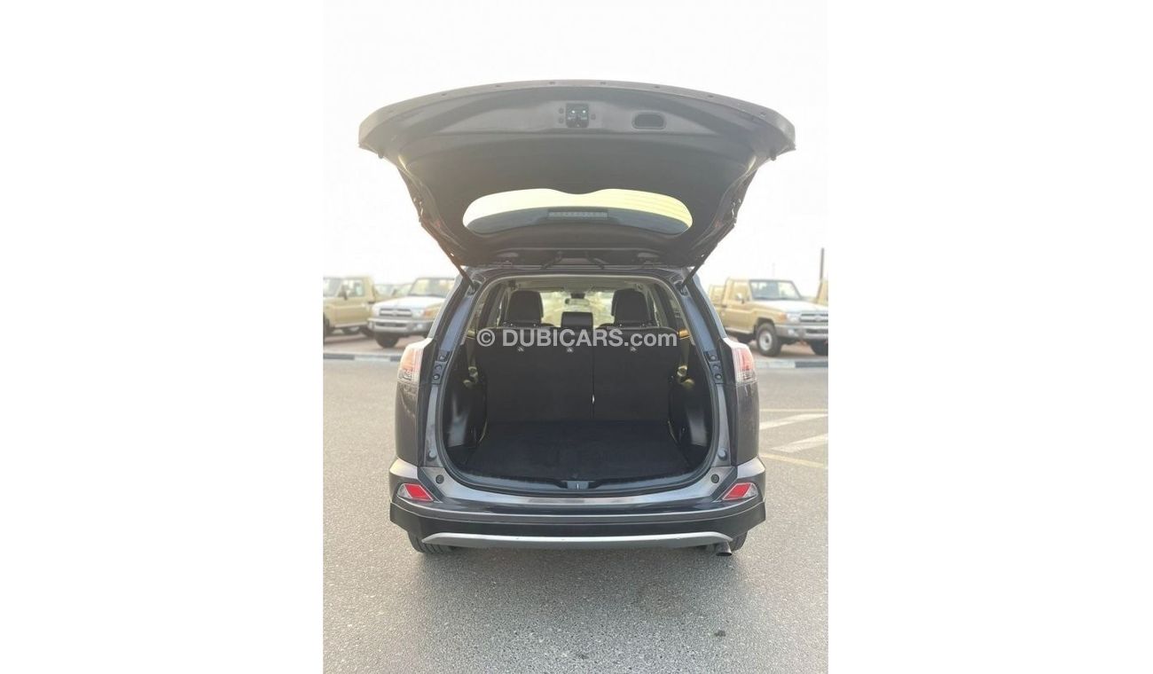 Toyota RAV4 2018 Toyota Rav4 XLE 2.5L V4 - EXPORT ONLY