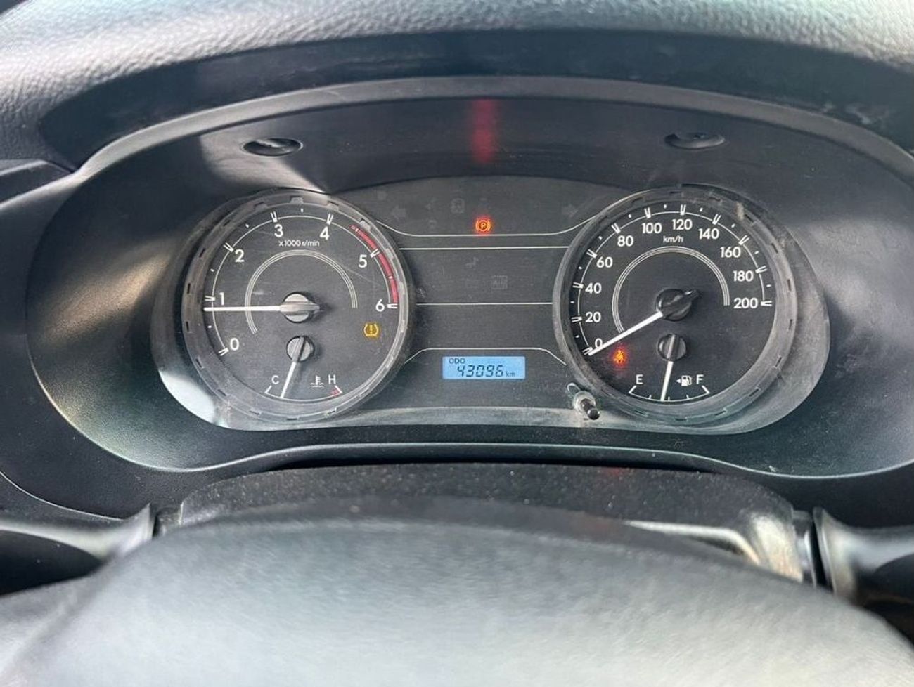 Toyota Hilux 2021 TOYOTA HILUX 2.4L V4 *DIESEL* MANUAL TRANSMISSION  +  POWER WINDOW + 4X4  + Rear Camera - DOUBL