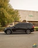 BMW X7 M50i