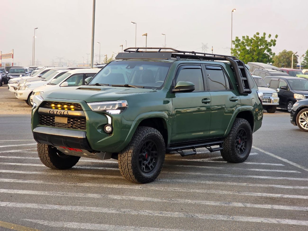 Toyota 4Runner 2020 Model TRD Pro Sunroof, 4x4 , original leather seat and Push button